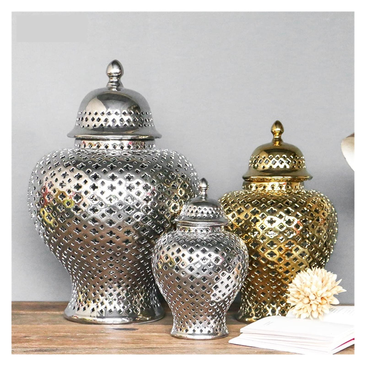 Sculpture Statue Gold Silver Ceramic Storage Jars with Lid Baroque Hollow Art Crafts European Vintage Ornaments Living Room Desk Decoration Modern Home Decoration (Color : Red)