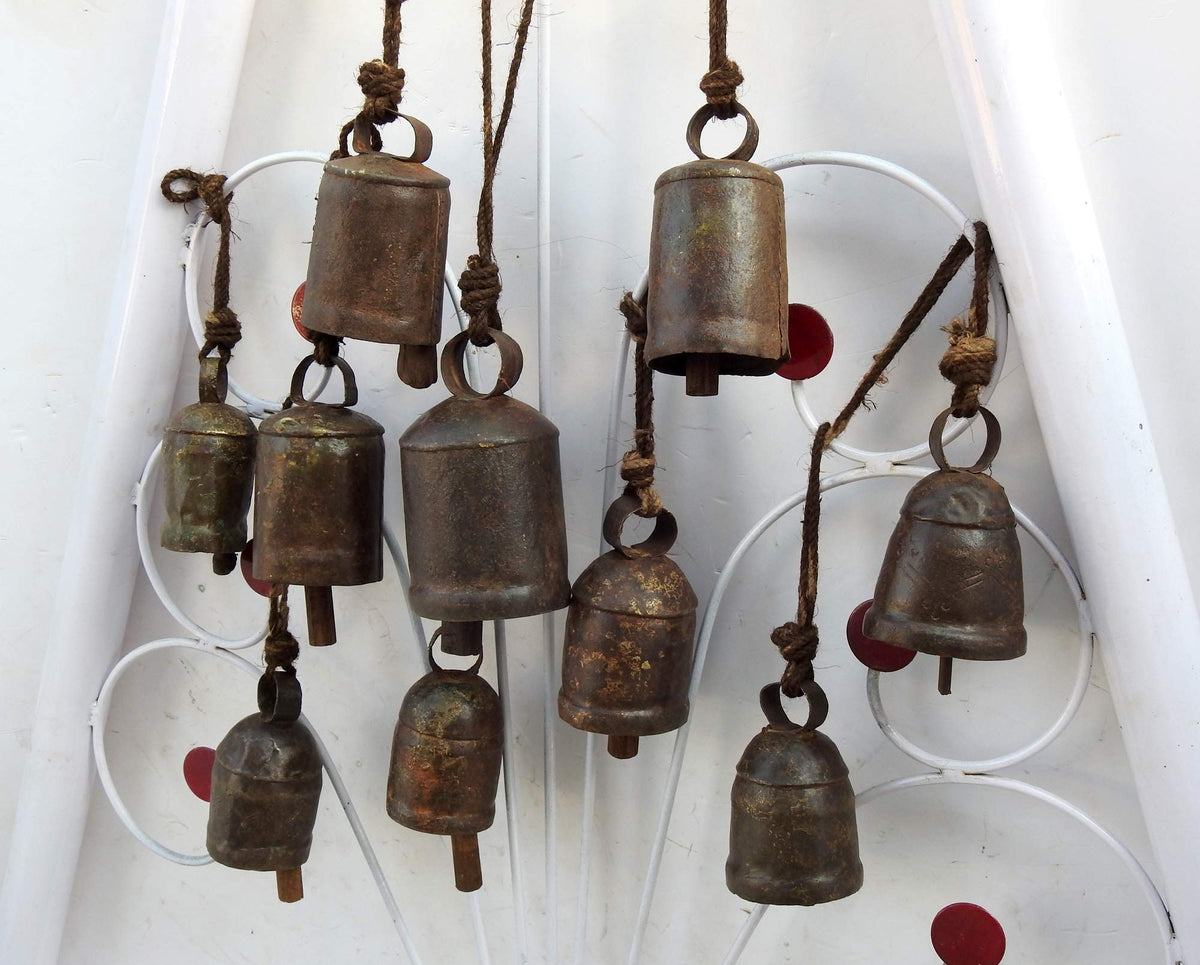 Triveni Art & Crafts Antique 1900'S Vintage Metal Cow Bell Copper Brass Wood Clapper Door Bells (48)
